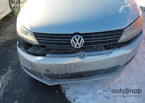 2014 Volkswagen Jetta 1.8T Se from USA, damaged, VIN 3VWD17AJ7EM404512